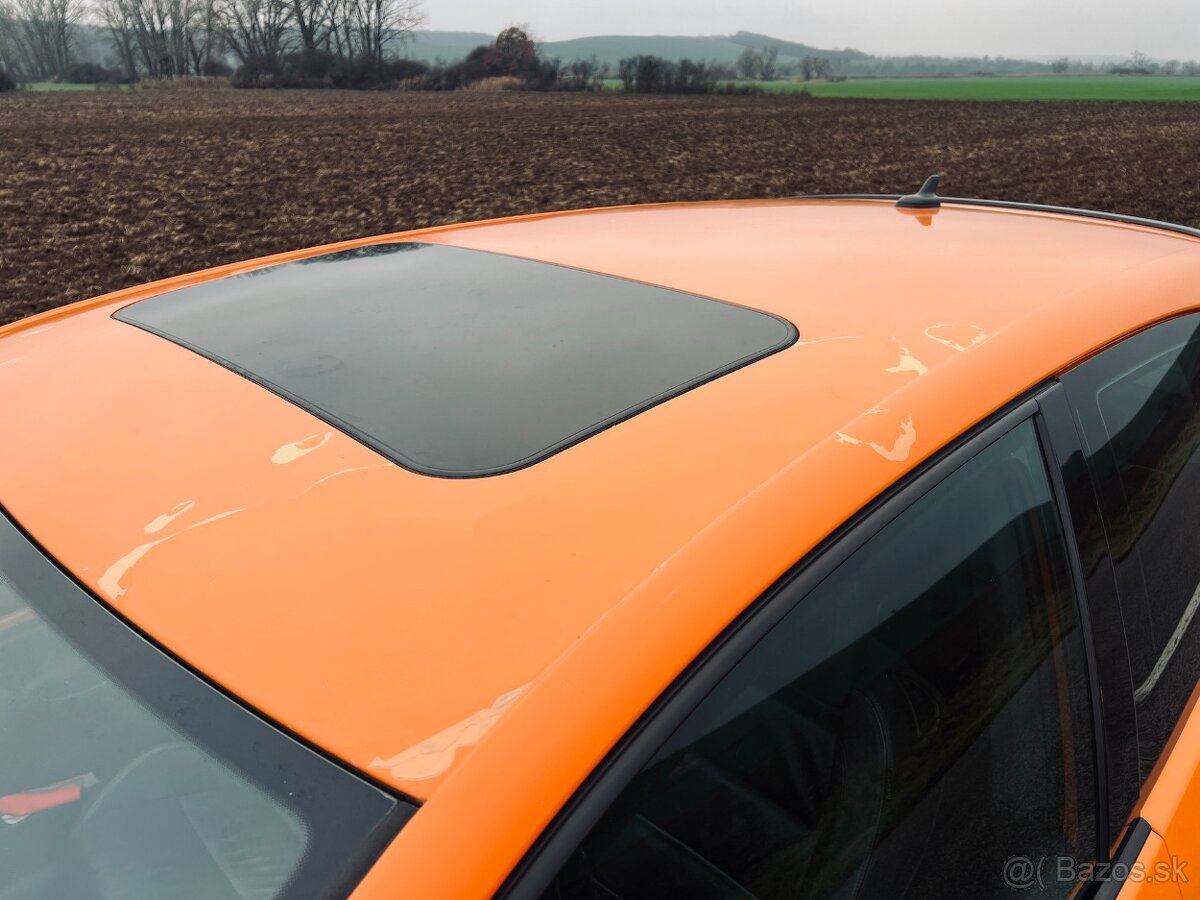 Predám VW Golf GTI MK5 Fahrenheit edition 1/1200ks USA - 17