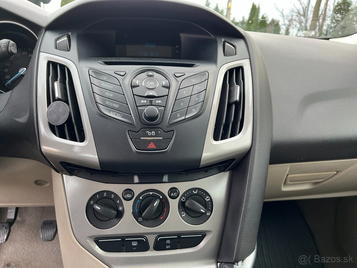 Ford Focus 1.0 EcoBoost - 17