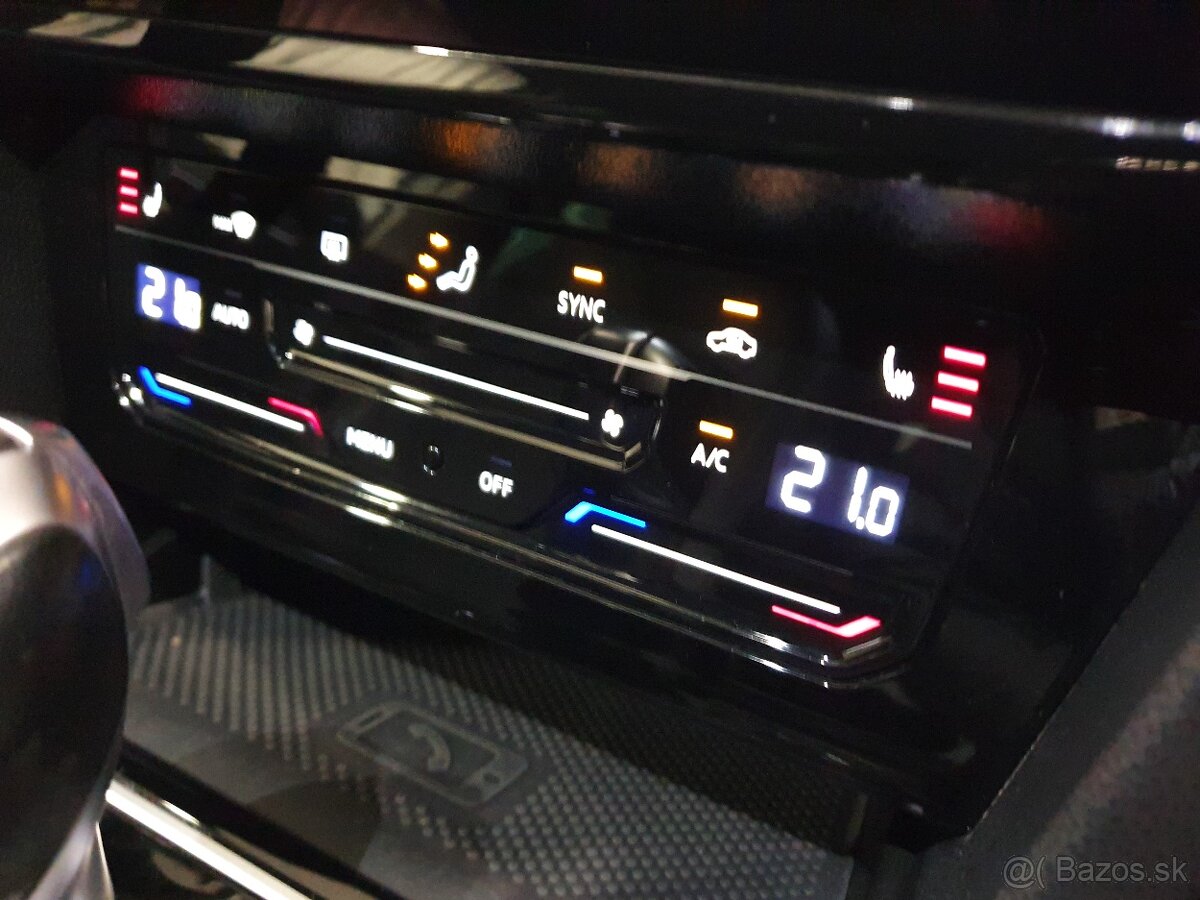 VW Passat B8 GTE Variant 1.4 TSI 160kW - záruka Autodraft - 17