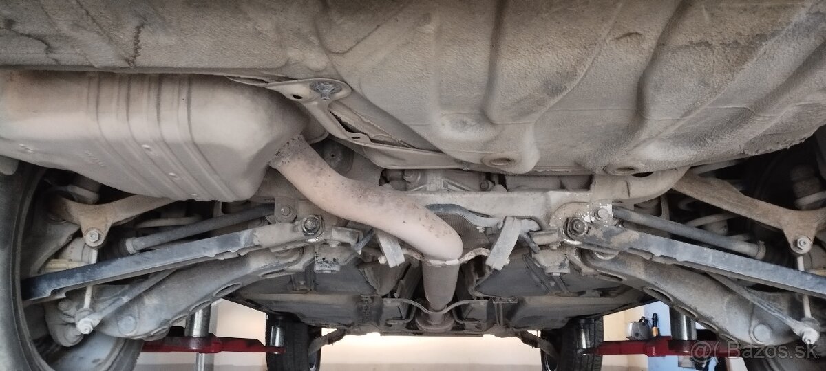 Volvo XC70 4x4 2.4d 136kw - 17