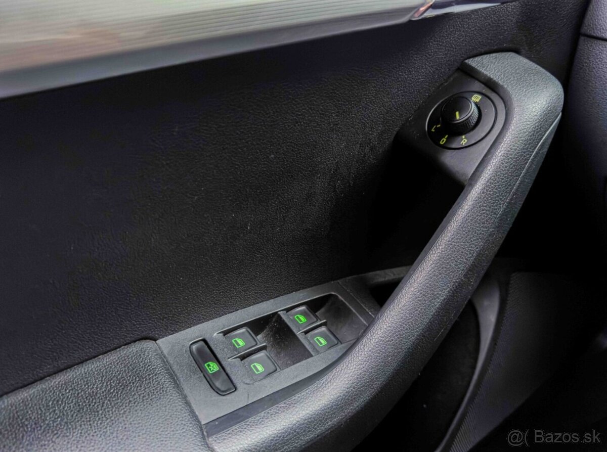 Škoda Octavia Combi 2.0 TDI Ambition - 17