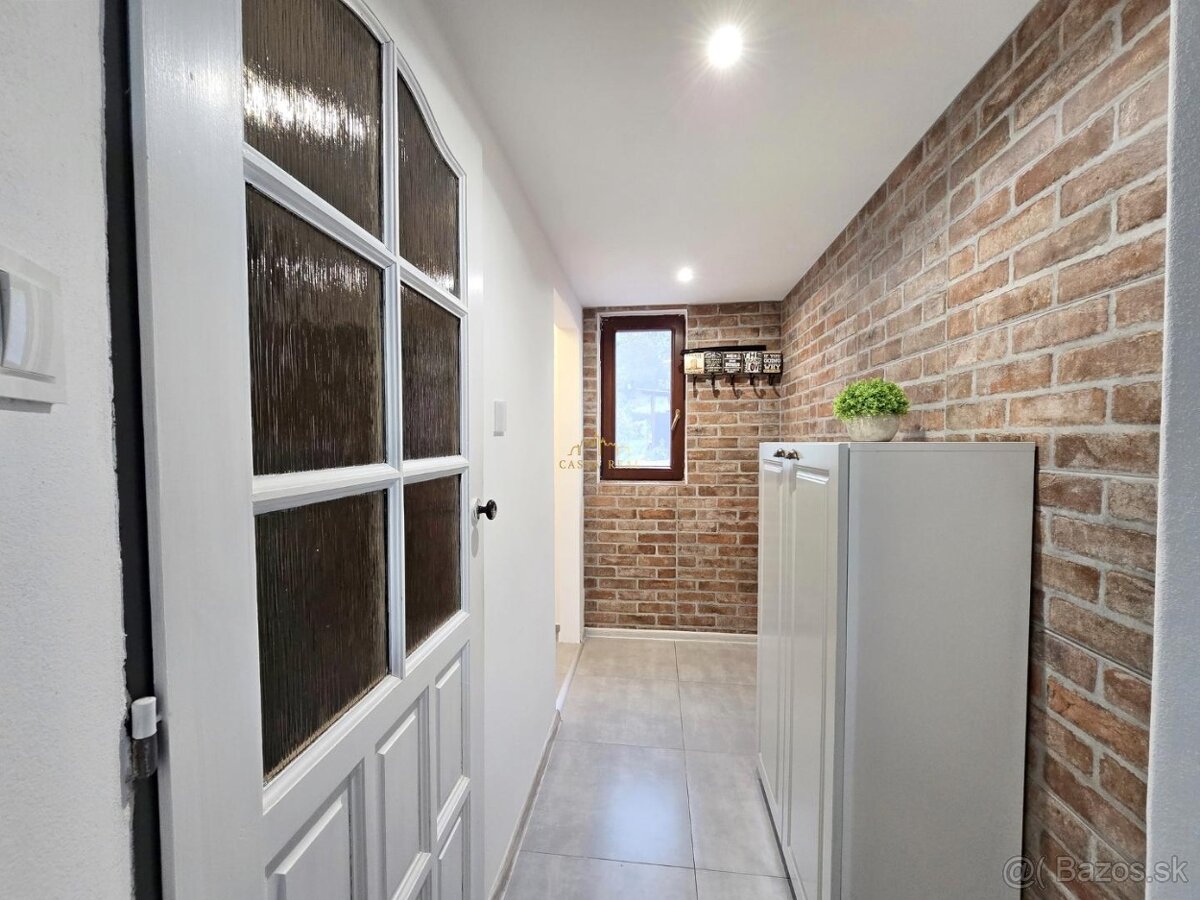 Mestský DOM so záhradou 807 m², 2x kúpeľňa, klíma / Orechová - 17