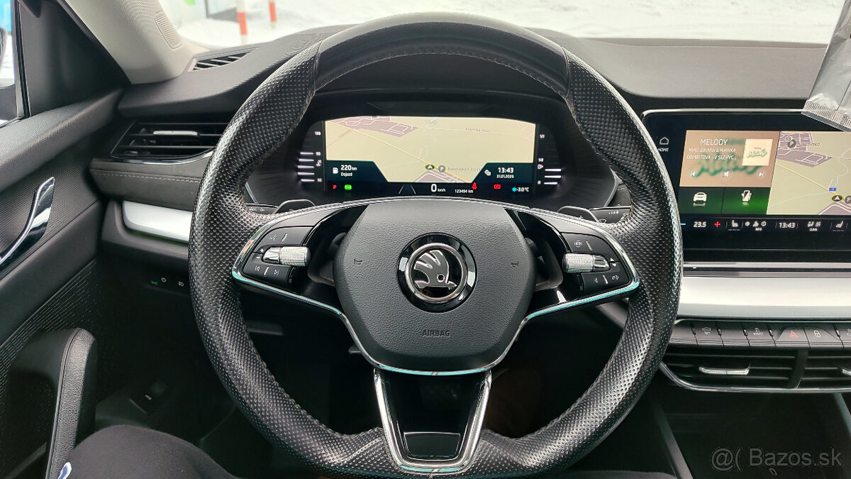 Škoda Octavia Combi 2.0 TDI DSG 2021 VIRTUAL MATRIX - 17