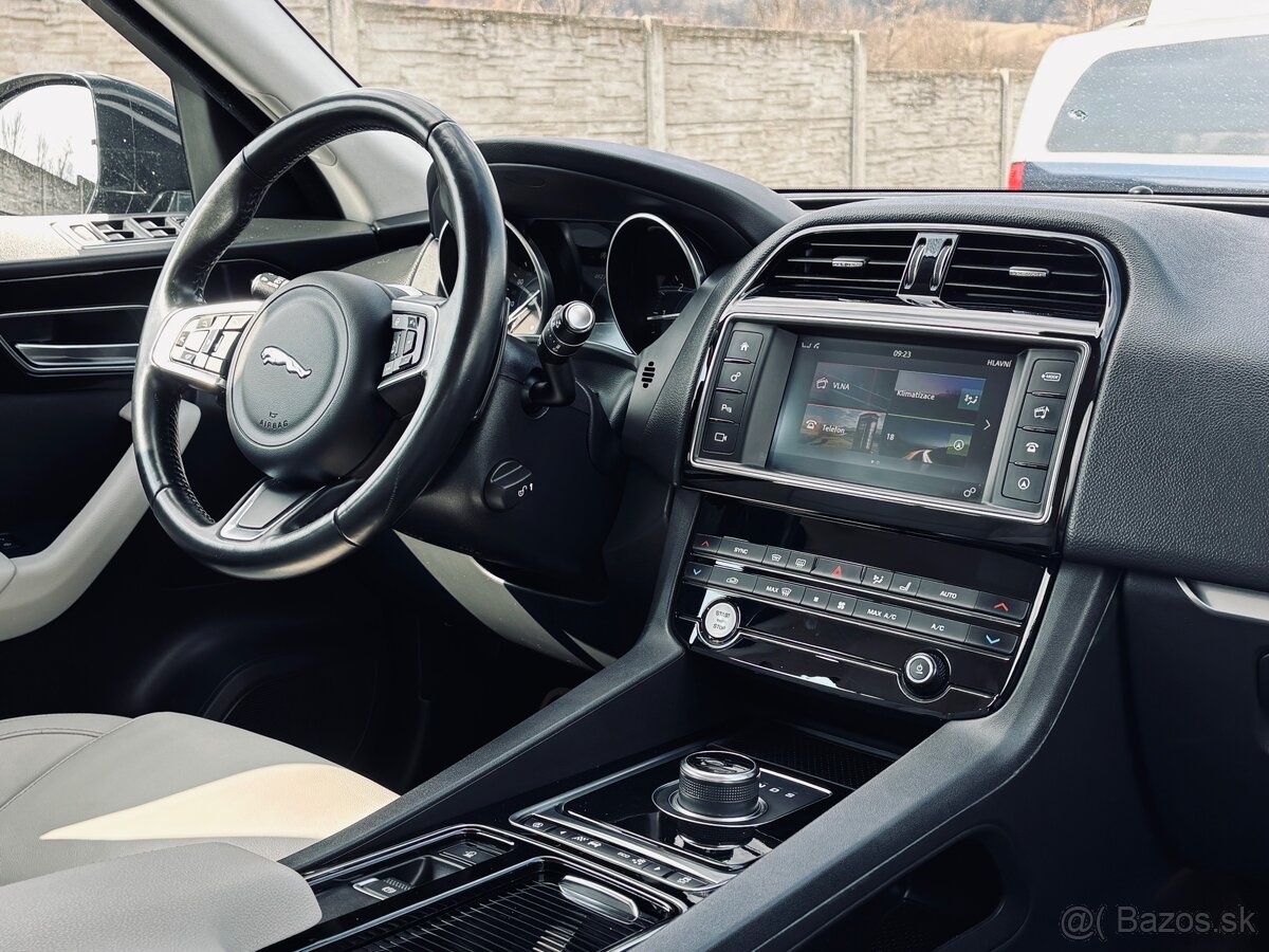 Jaguar F-Pace 2.0D AWD Prestige po veľkom servise - 17