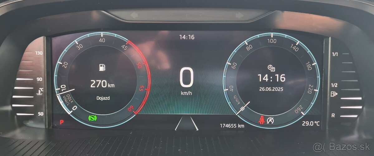 ŠKODA OCTAVIA COMBI 2.0TDI STYLE 4X4 DSG - 17