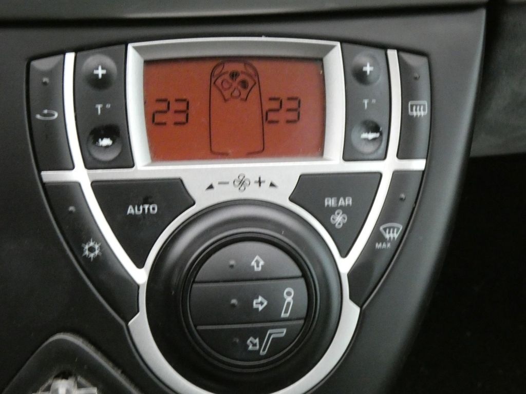 Peugeot 807 2.2 HDI xenony - 17