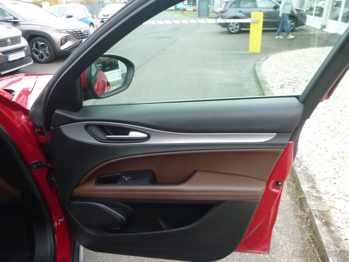 Alfa Romeo Stelvio 2,2 JTD Q4 2020 - 17