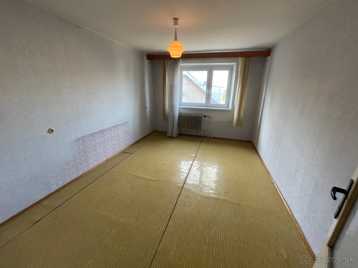 Rodinný dom na bývanie, podnikanie 475 m² - Stará Ľadoveň MT - 17