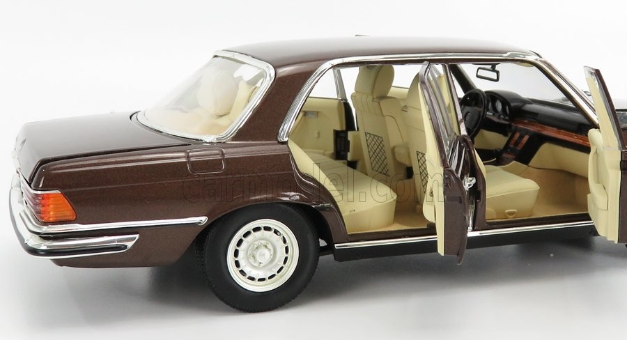 MODEL MERCEDES W116 450SEL 1:18 REVELL - 17