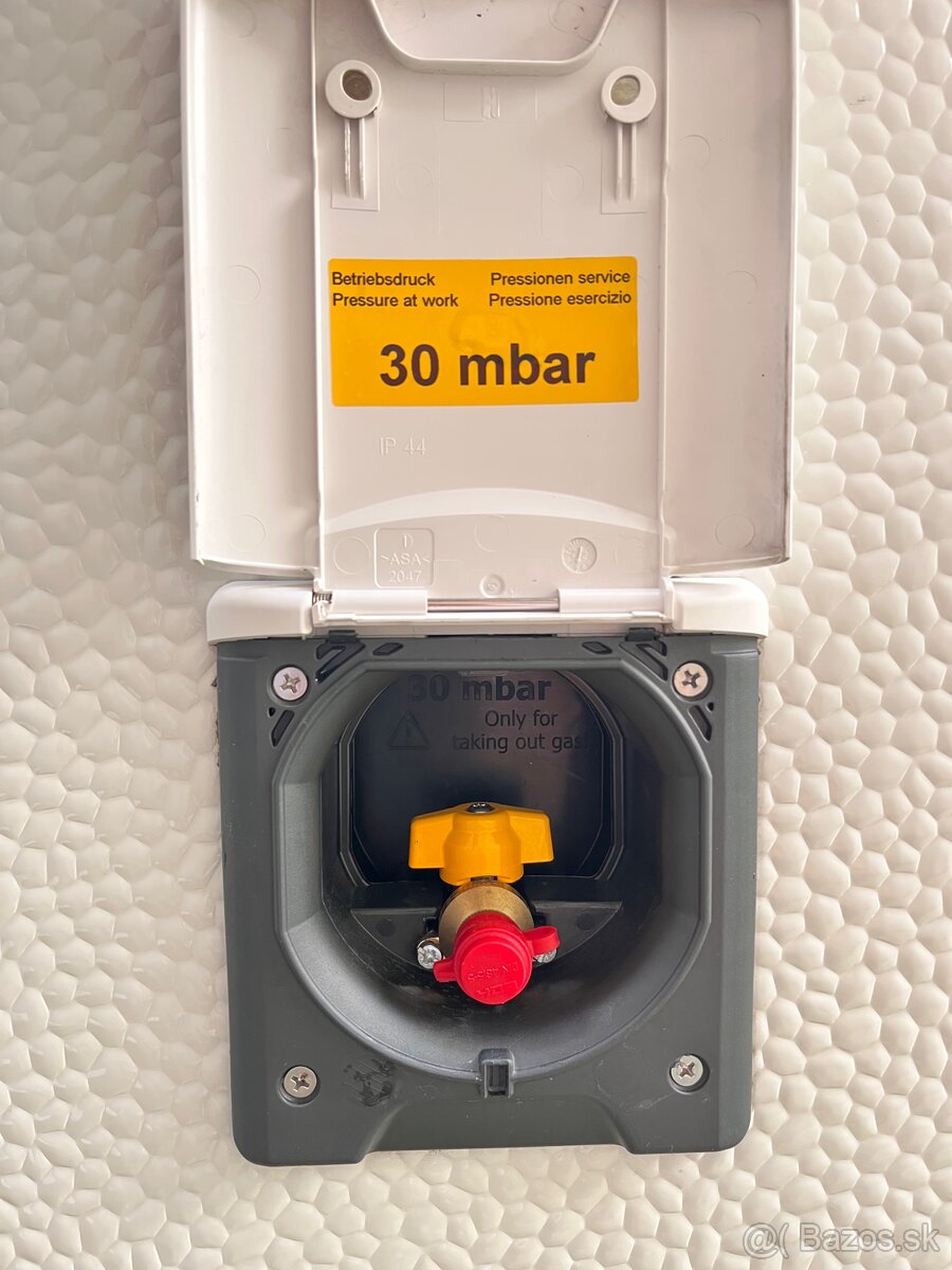 Karavan Fendt - 2023 / V záruke / 1700kg - 17