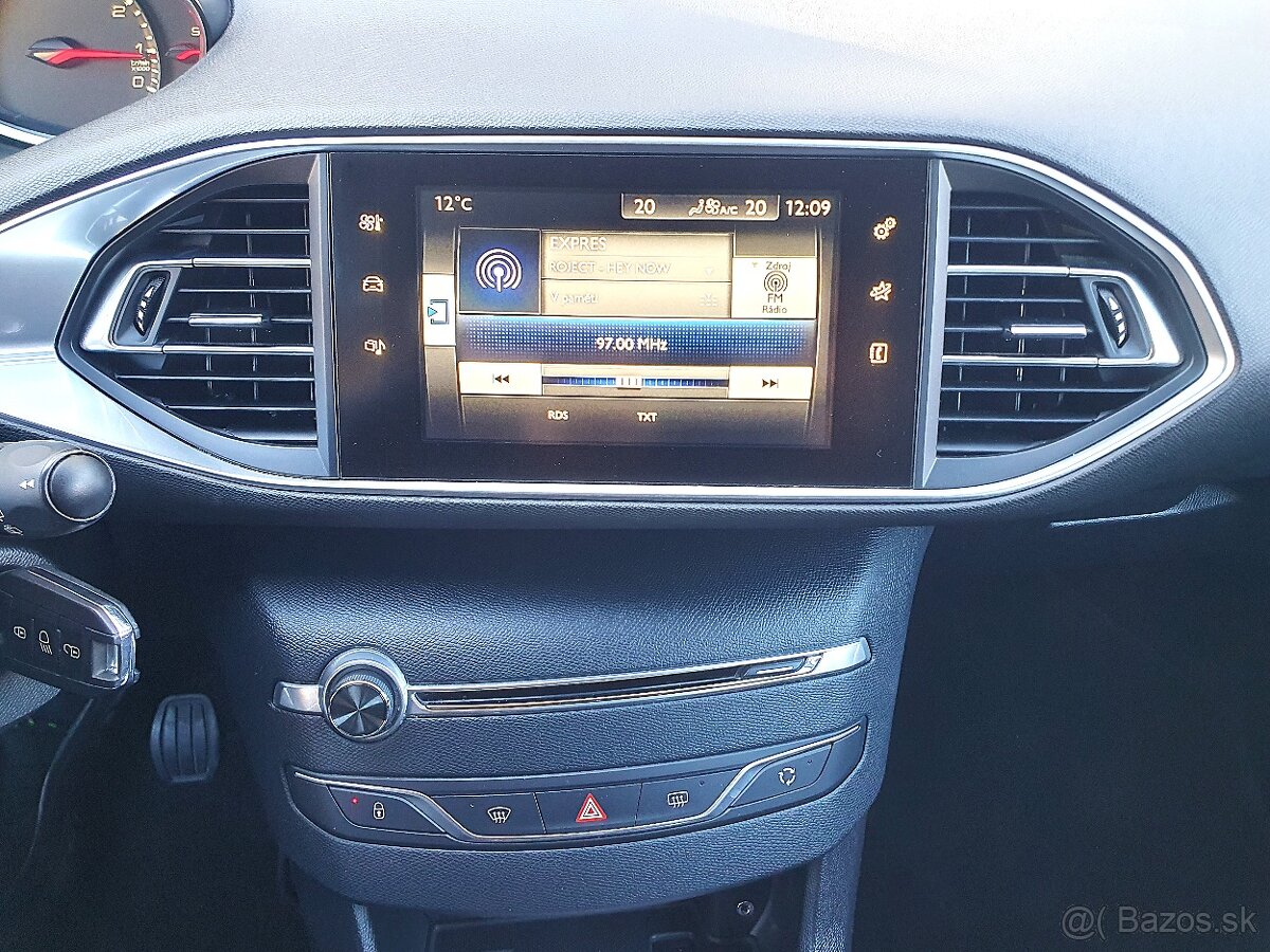 Peugeot 308 Break/SW 1.2 PureTech Style - 17