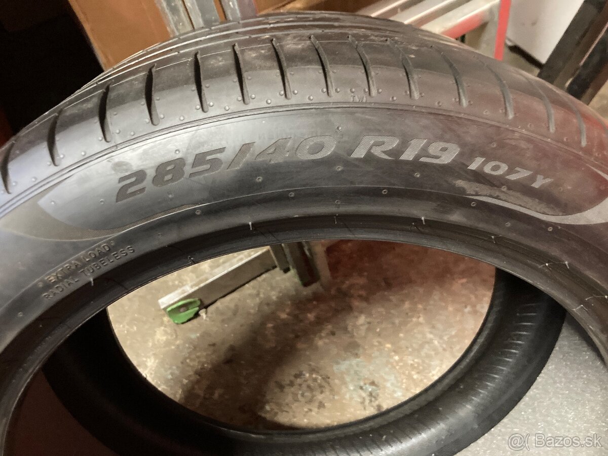 Tesla 19" originál s letnými pneu - 17