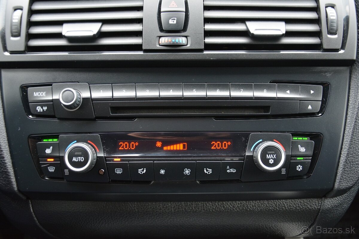 BMW 116i, SR voz, Automat,Serv.Kniha - 17