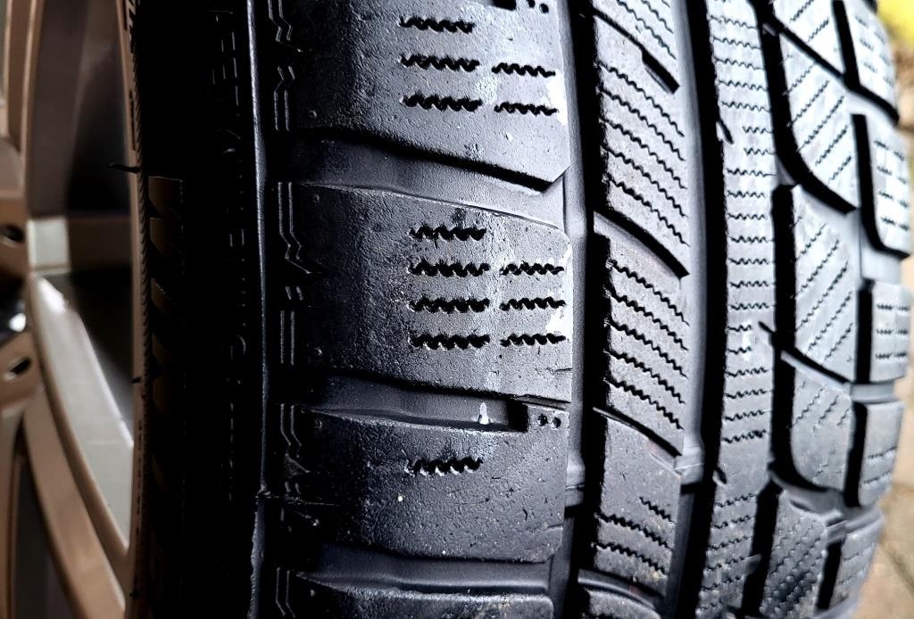 Alu R18 5x112 Mercedes GLA, GLB, GLK + zimné 235/55R18 - 17