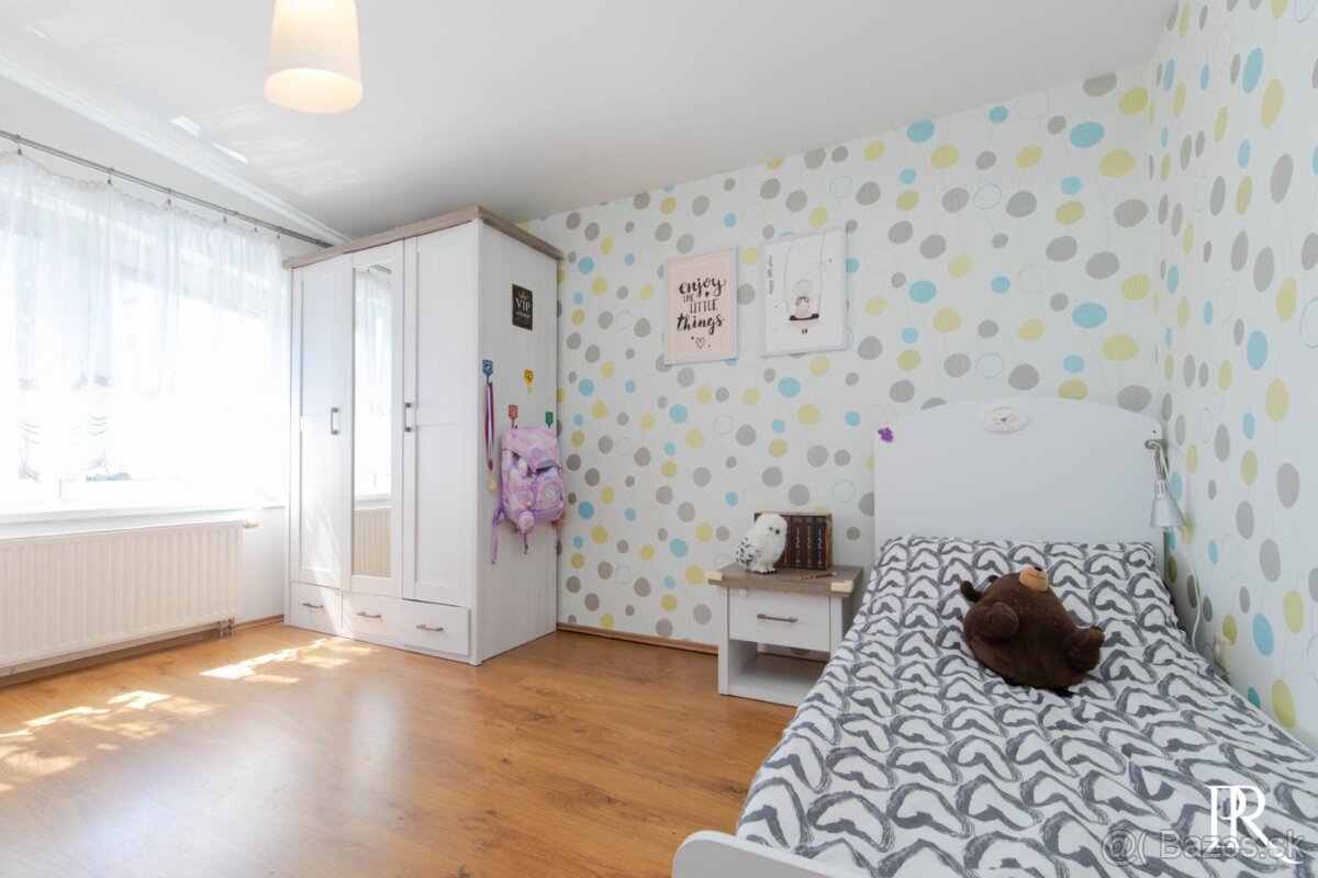 PRÍJEMNÝ 3 IZBOVÝ RD S BAZÉNOM NA BREHU VAJNORSKÝCH JAZIER - 17