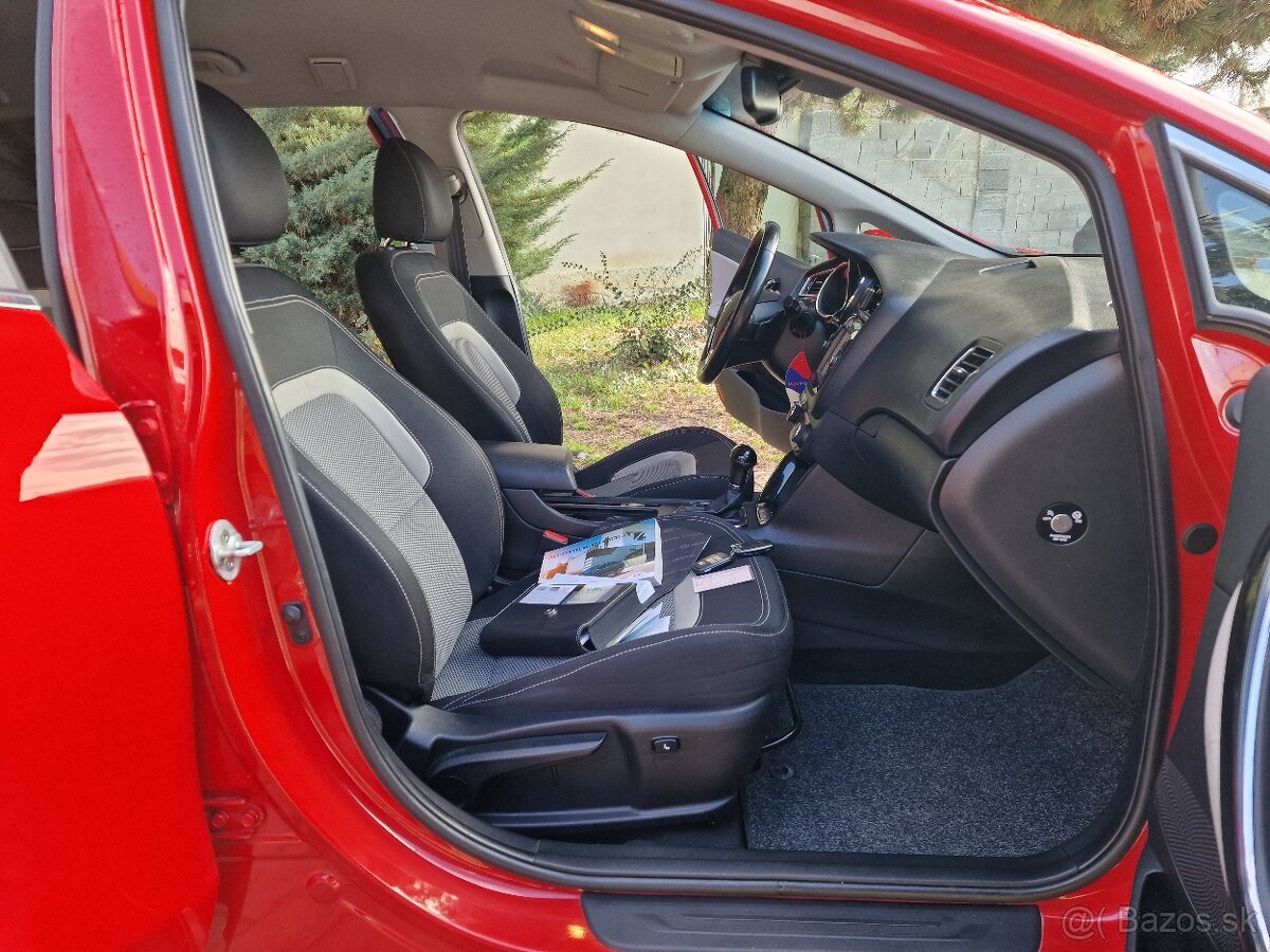 KIA Ceed SW 1.6 CRDi VGT 136k Automat Platinum (diesel) - 17