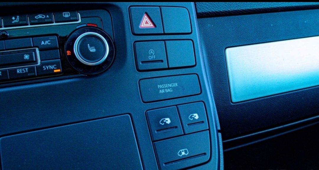 Volkswagen Multivan T5 2.0 TDI Highline DSG 7 - 17