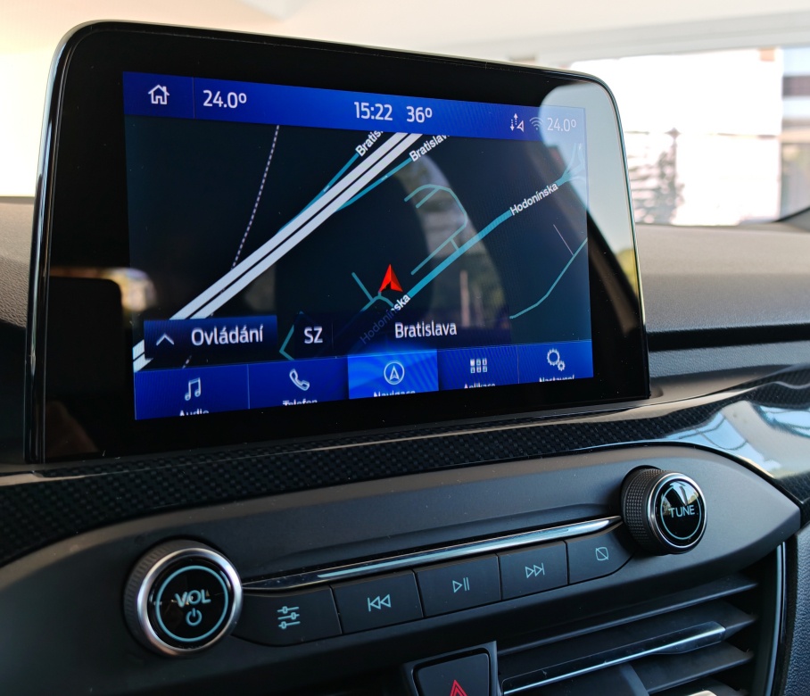 Ford Focus Kombi 1.5 TDCi EcoBlue ST-Line A/T//AJ NA SPLÁTKY - 17