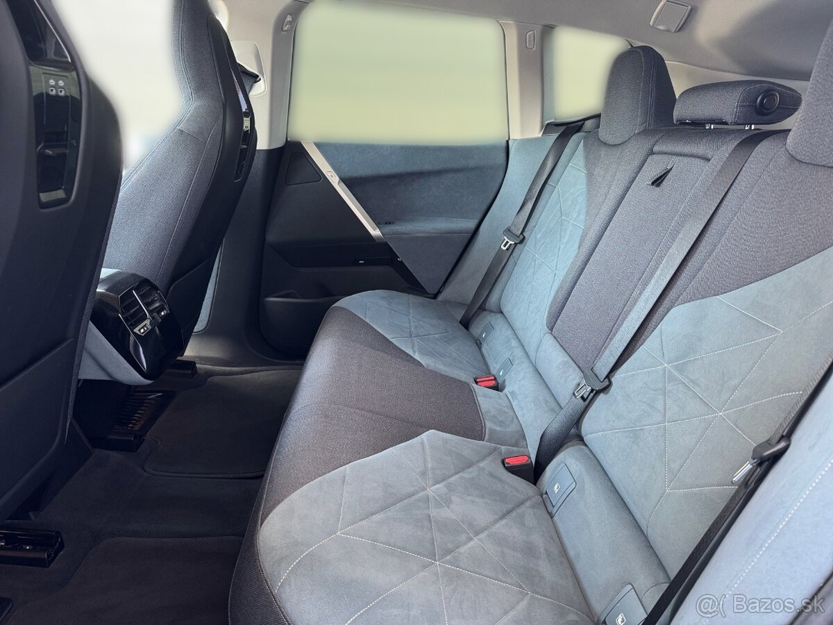 BMW iX 40 xDrive MATRIX LED 360°KAMERA WEBASTO R21 - 17