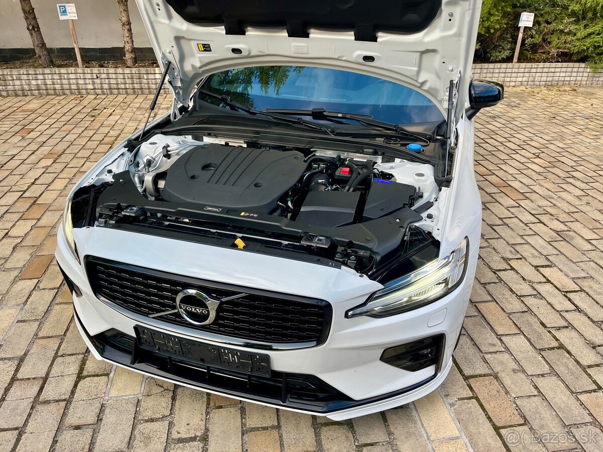 Volvo S60 B4 R-DESIGN 197PS rv.2022 - 17