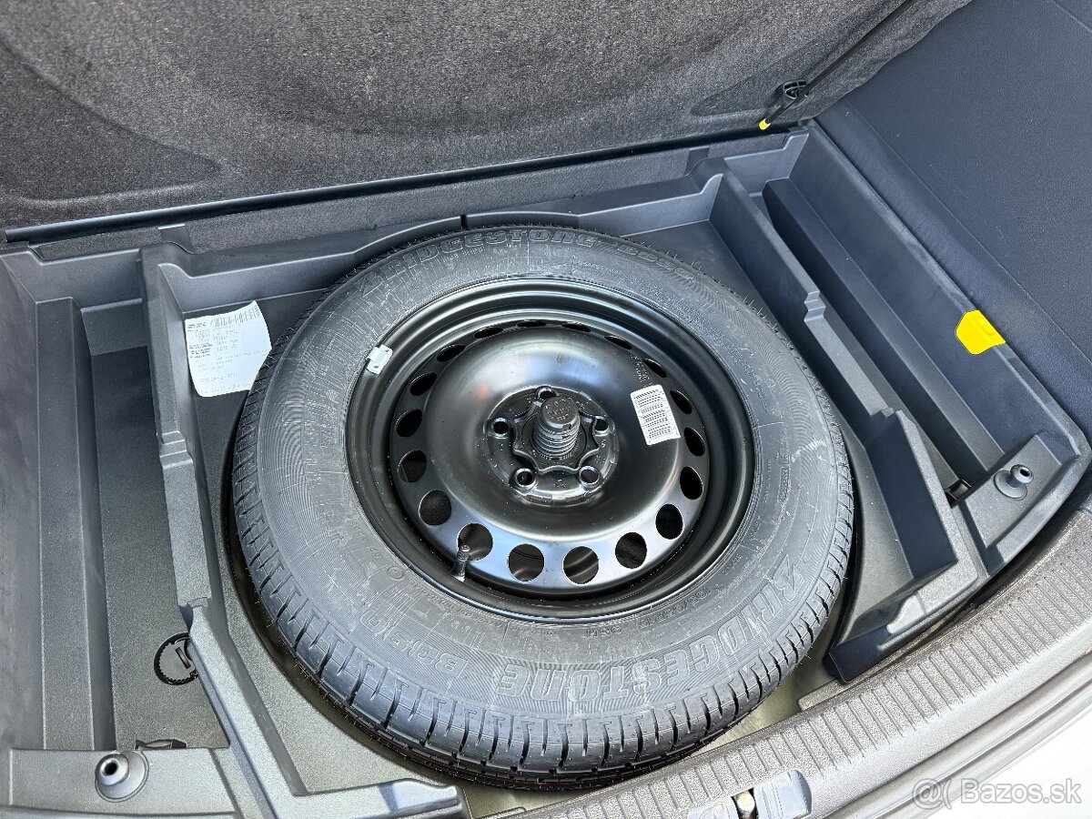 Volkswagen Touran 1.9TDI Conceptline - 17