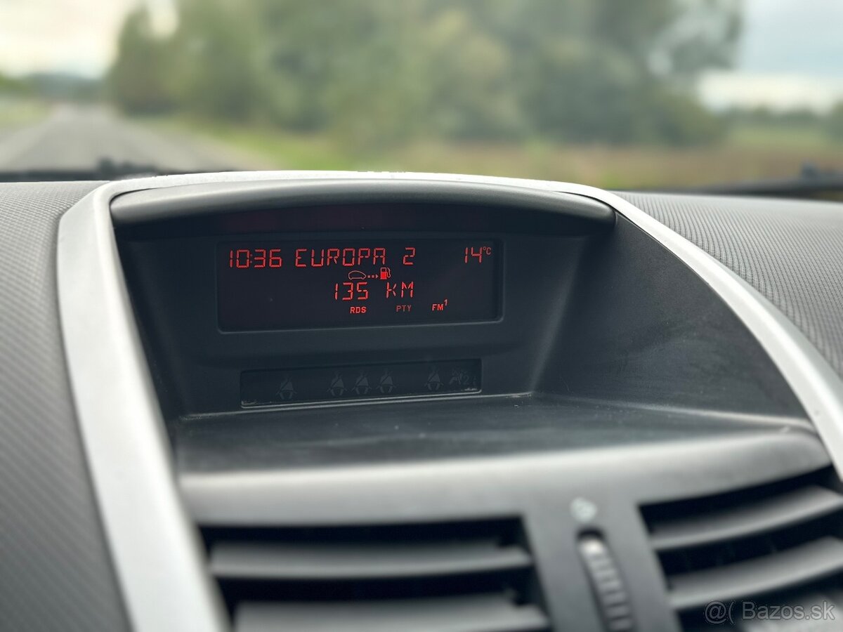 Peugeot 207 1.4i 16v Nová STK - 17