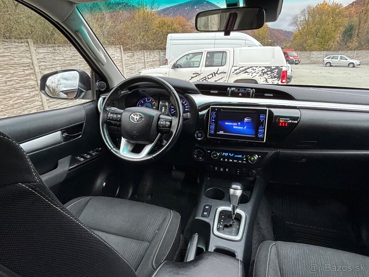 Toyota Hilux DC 2.4 D-4D Executive A/T – Offroad - 17