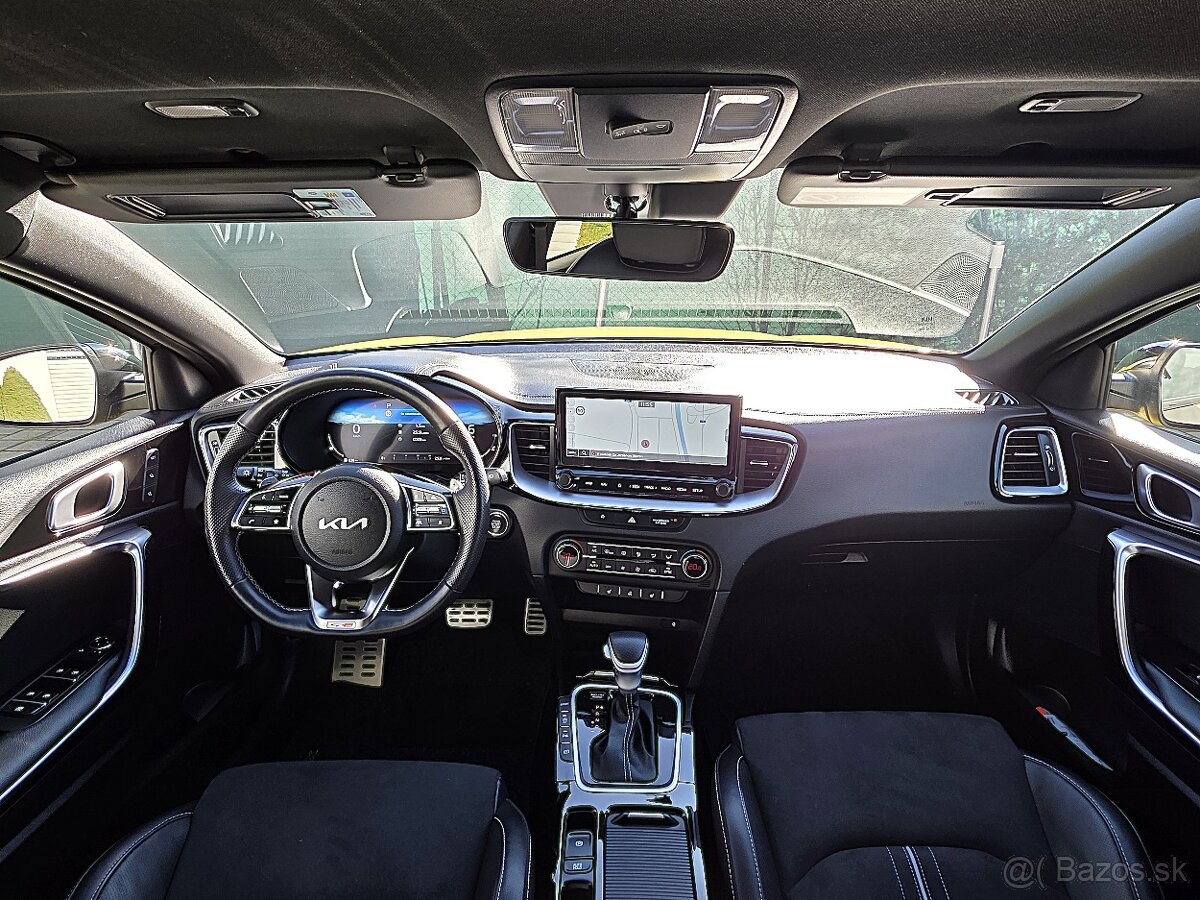 Kia XCeed 1.5 T-GDi GT-Line A/T - 17