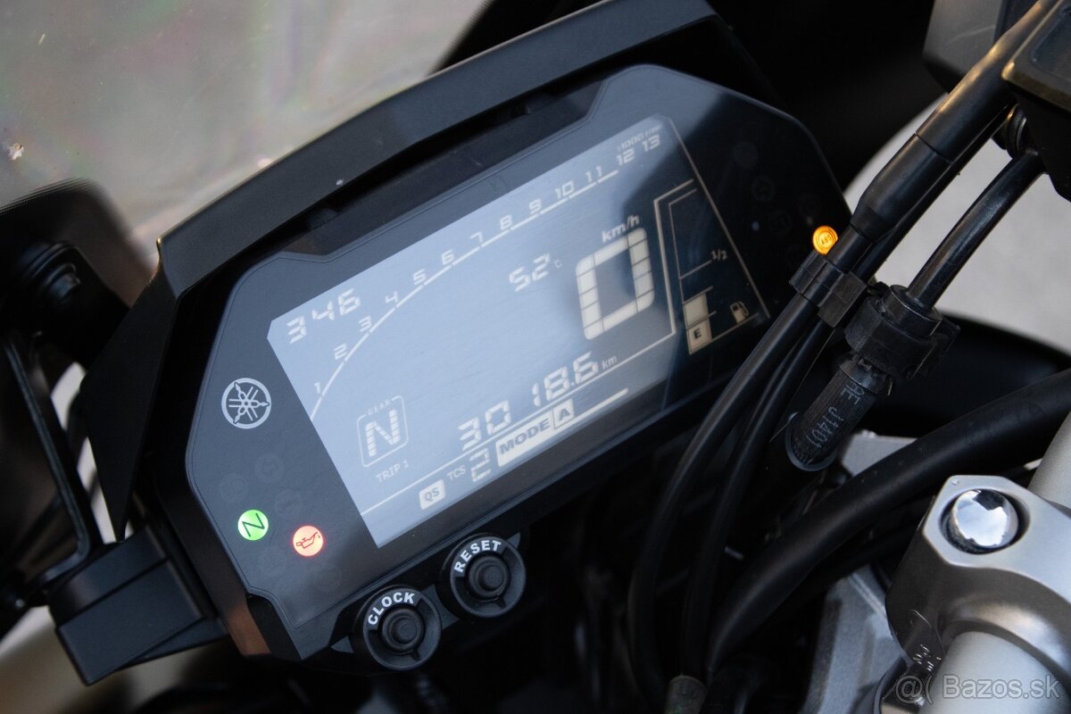 Yamaha MT-10 118 kW, manuál, 2017, benzín - 17