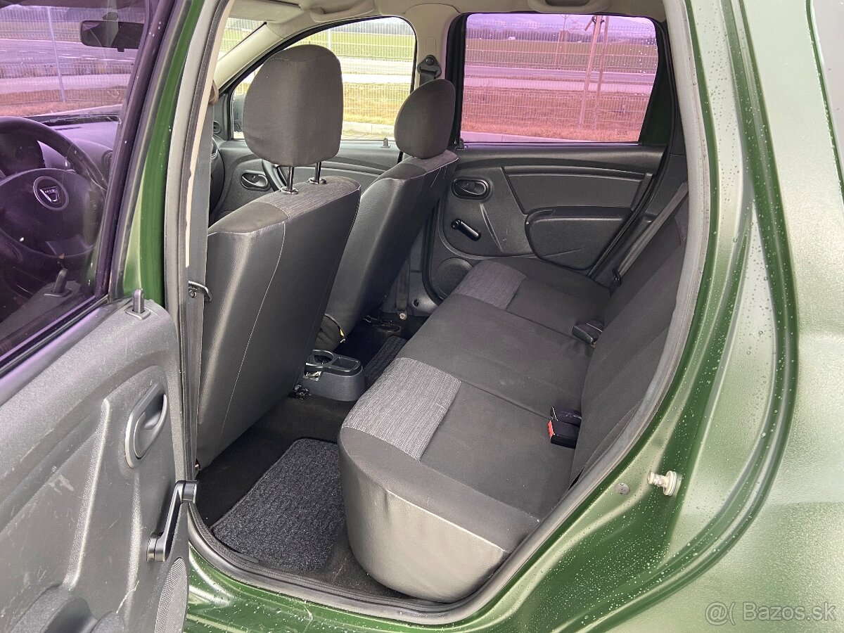 DACIA DUSTER 1.6i 16V - 17