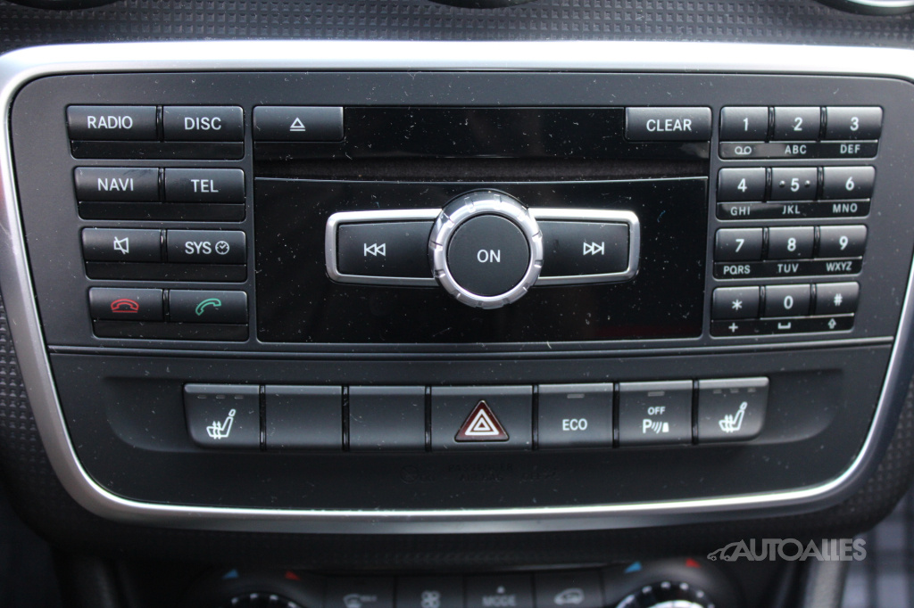 Mercedes-Benz A180 1,6 i 90 kW - 17