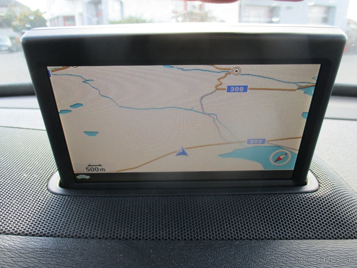 VOLVO XC70 2,4D5 151kw AWD SUMMUM GPS Radar 2011 - 17