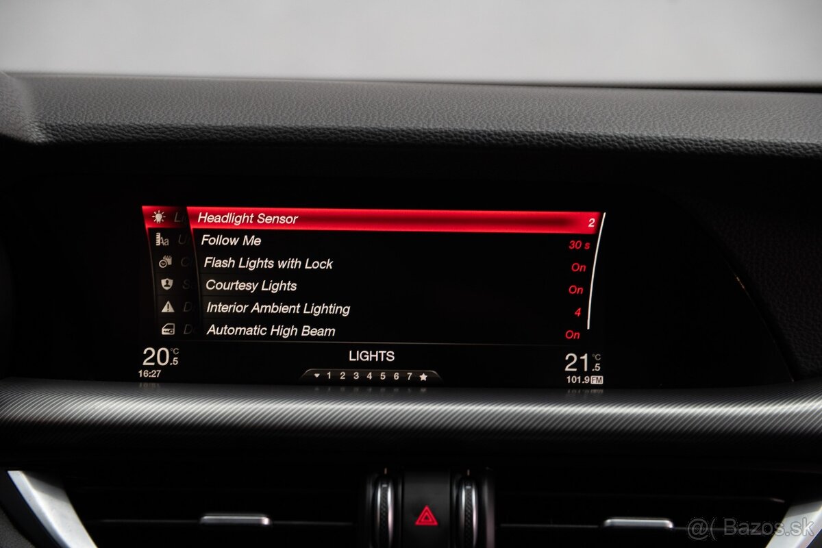 Alfa Romeo Stelvio 2.0 Turbo Q4 206kW 2017 - 17