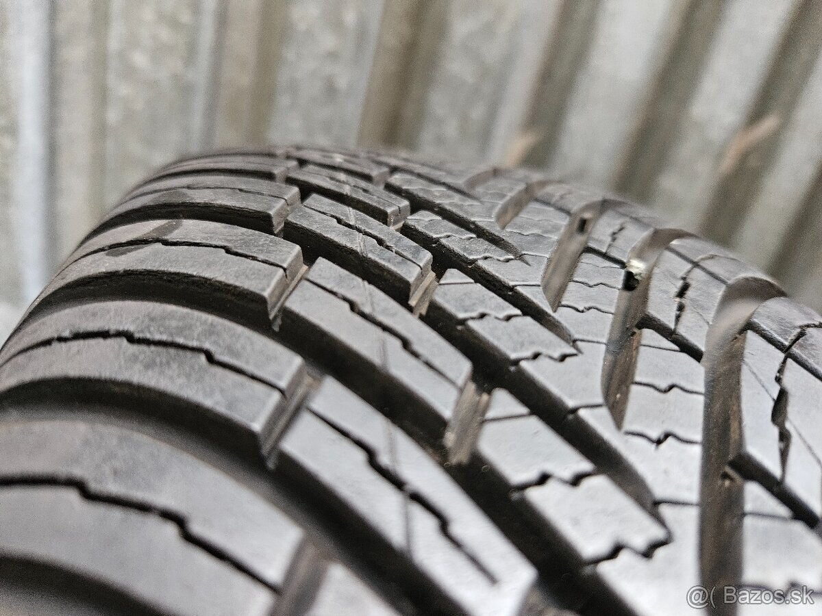 Zimná sada Suzuki - 4x100 r15 + Vredestein 175/65 r15 84H - 17