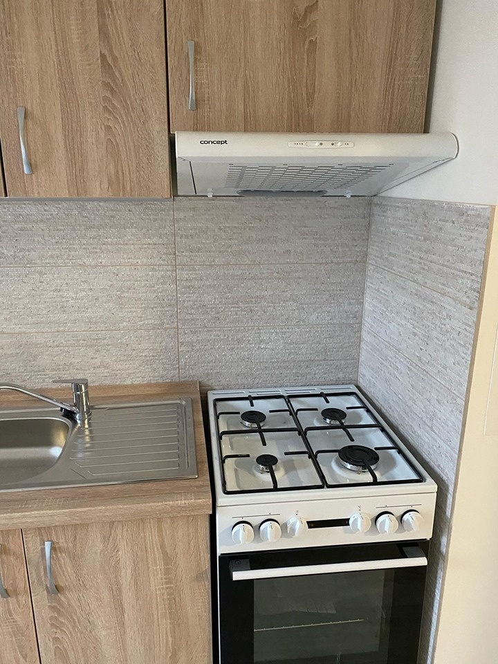 Ponúkame na prenájom 2-izbový byt - 17