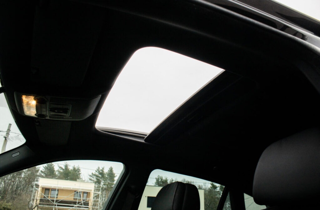 BMW X6 xDrive 50i, 300kW (2009) - 17