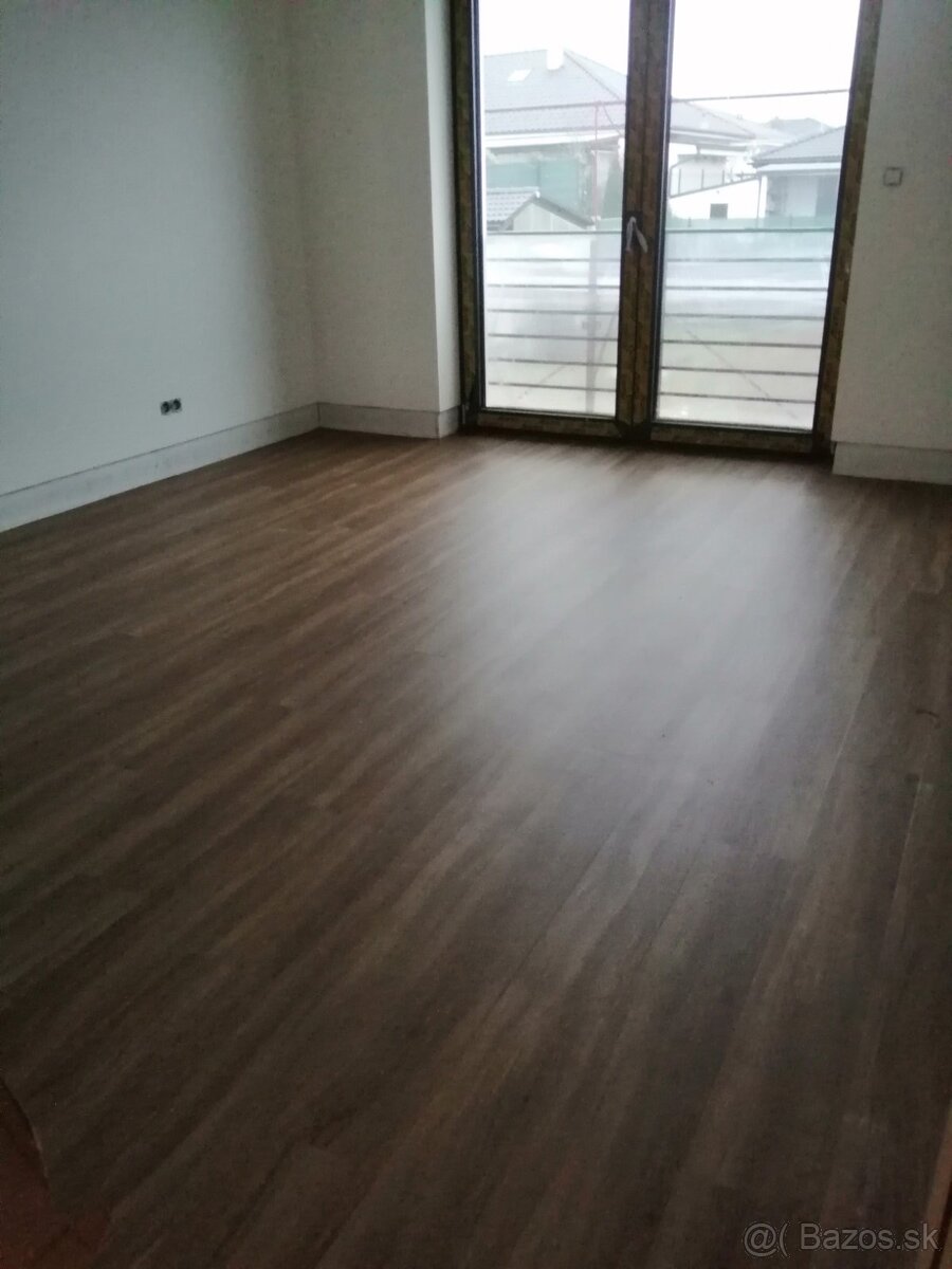 Hodinovy manzel- majster - 17