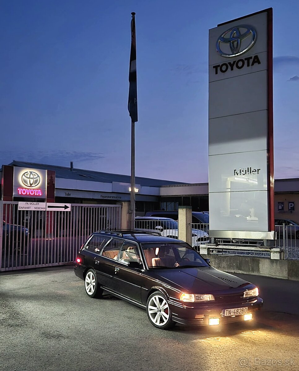 PREDÁM TOYOTA Camry LE 2.5 V6 - 17