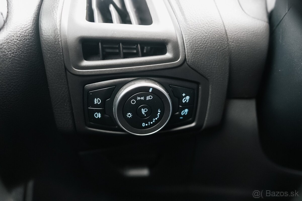 Ford Focus Kombi 2.0 TDCi Powershift - 17