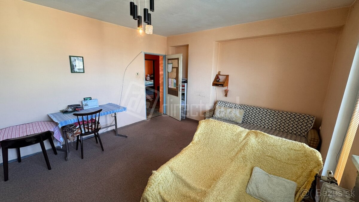 Rodinný dom s 2 bytovými jednotkami so slnečným pozemkom na - 17