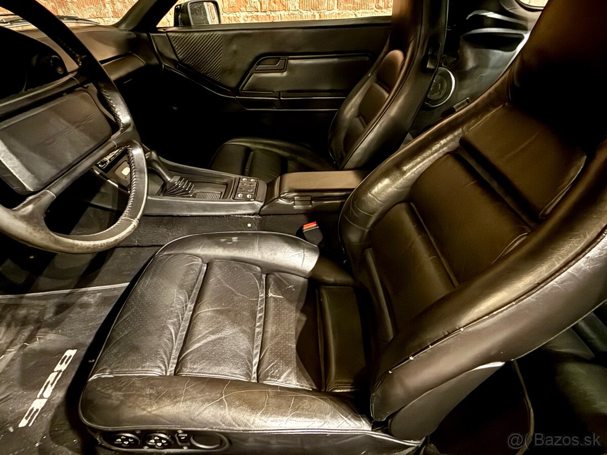 PORSCHE 928 S4 - 17