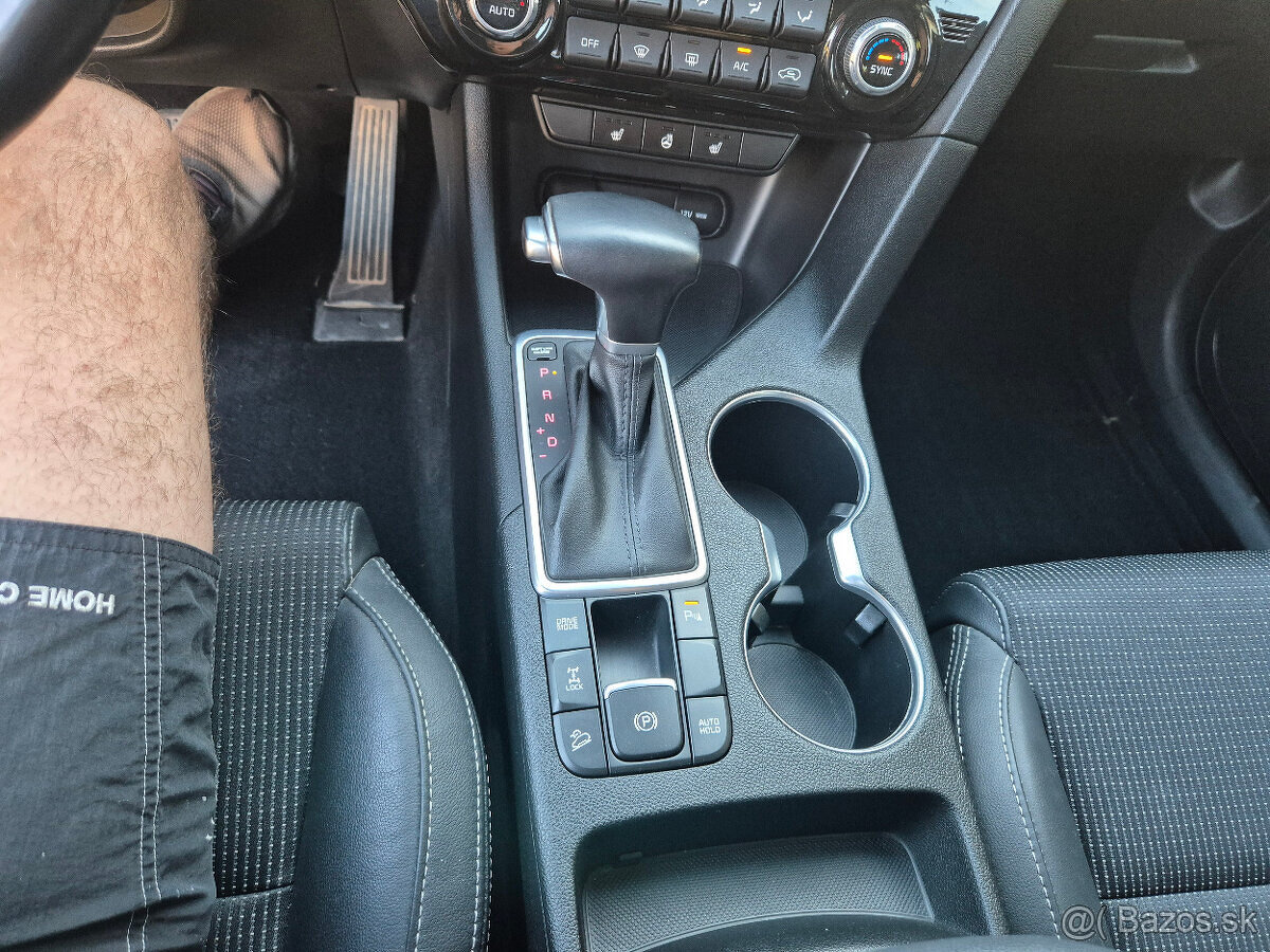 Kia Sportage 1.6 T-GDi Platinum 4WD Automat, TOP STAV - 17