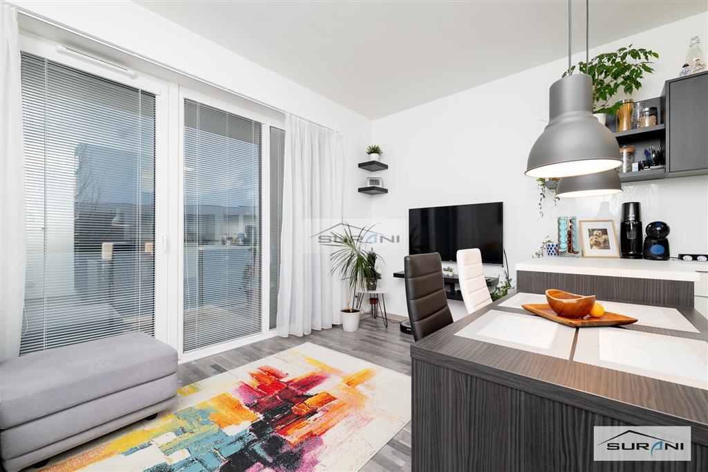 Zariadený 2-izbový byt s balkónom, parkovacie státie,... - 17