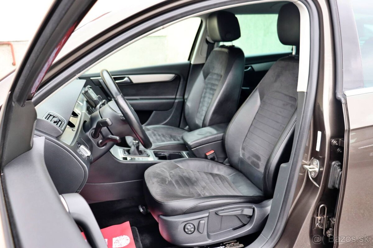 Volkswagen Passat Variant 2.0 TDI BMT Highline - 17