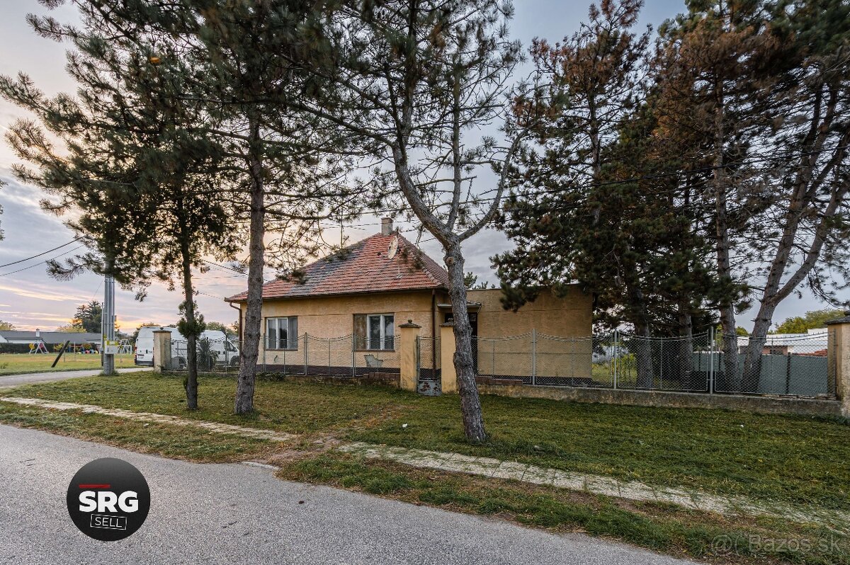 SRG | 4izb dom ideálny pre jedinečnú rekonštr. | Ľudovítov - 17