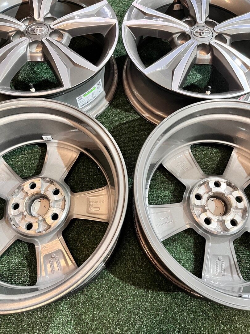 5x114,3 R17 Toyota C-HR - originál alu disky + senzor - TOP - 17