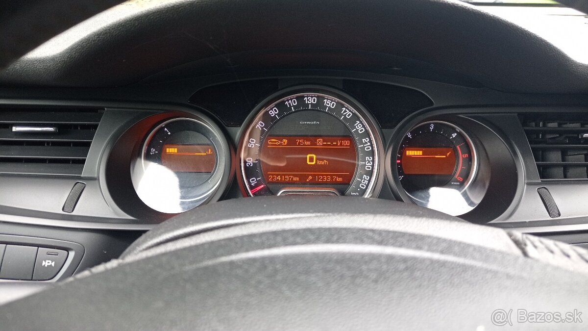 Citroën C5, 1,6 HDi 80KW Klimatizace - 17