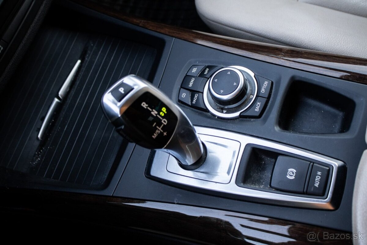 BMW X5 xDrive30d, 180 kW (2010) - 17