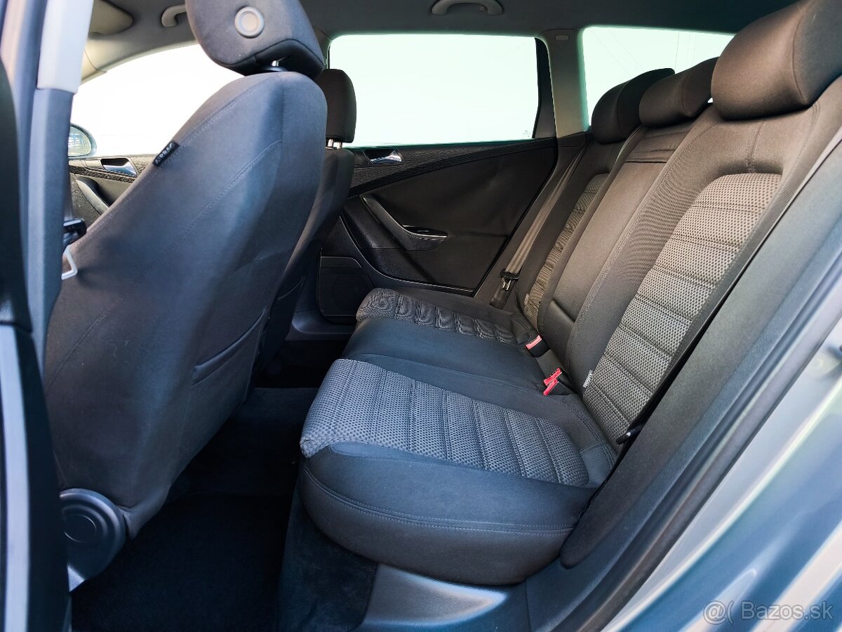 Volkswagen Passat B6 Combi 2,0 TDI 103kw diesel nová STK - 17