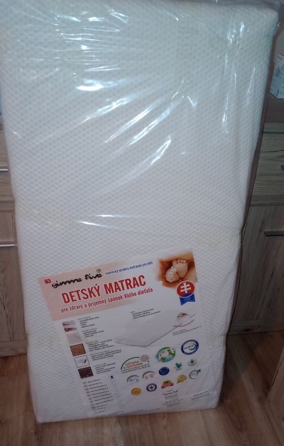 Predám detskú postieľku+ 2x matrac, plachty, mantinel... - 17